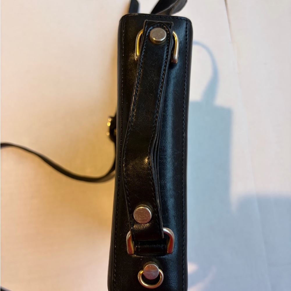 Vintage Oroton Black Leather Crossbody Bag with Gold-Tone Hardware Australia - Picture 4 of 8